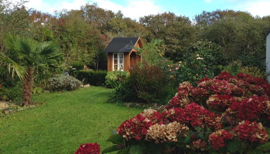 Garten Ferienhaus Bretagne Lescorveau - Herbst - Hortensien
