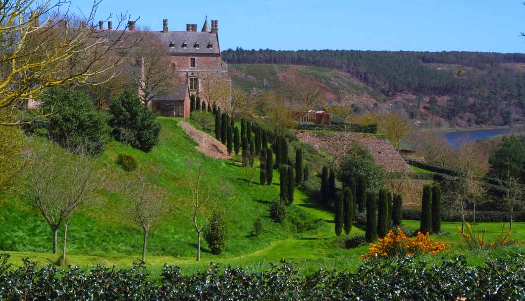 Bretagne Garten/Park Château de la Roche Jagu - Schloss mit Blick auf den Trieux
