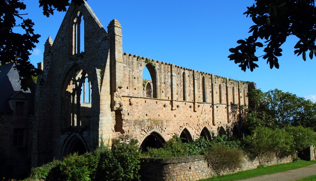 Die Abbaye de Beauport: Die Ruine der Abteikirche