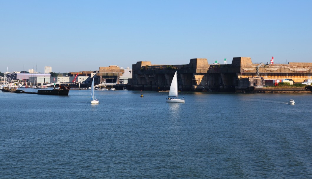 Alte deutsche U-Boot-Bunker im Hafen von Lorient