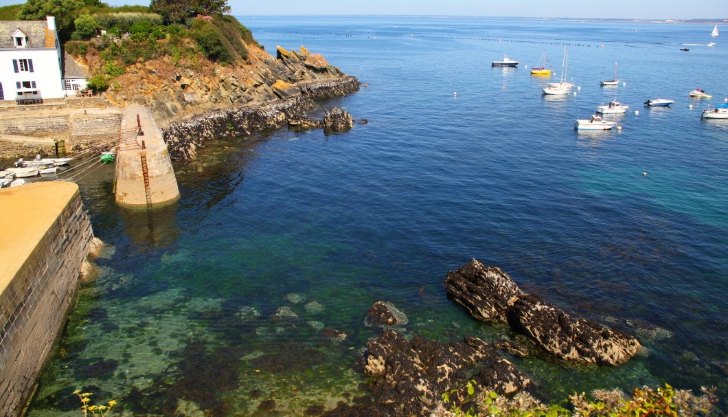 Küste bei Port Lay auf der Bretagne-Insel Ile de Groix