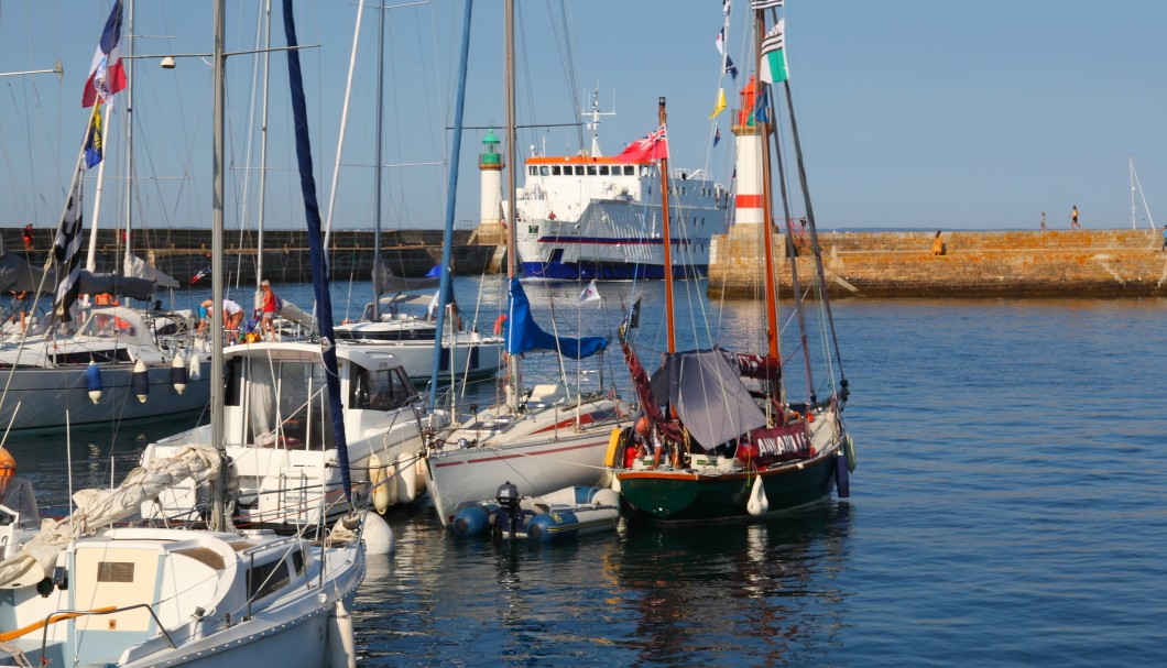 Die Fähre im Hafen der Insel Île de Groix