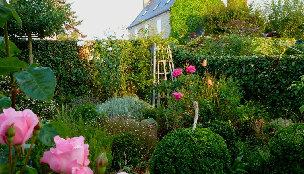 Ferienhaus Bretagne Les Troenes Garten 6