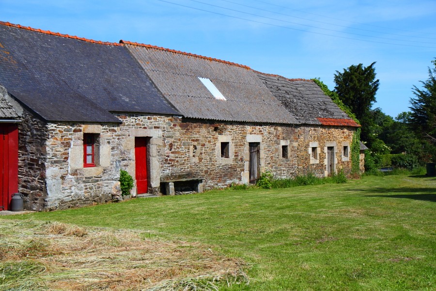 Unser Ferienhaus ist das einzig bewohnte Gebäude des Hofs