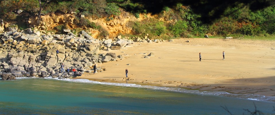 Ferienhaus-Bretagne TyCoz: Der kleine Strand "Plage de St-Quiriou" bei Locquémeau