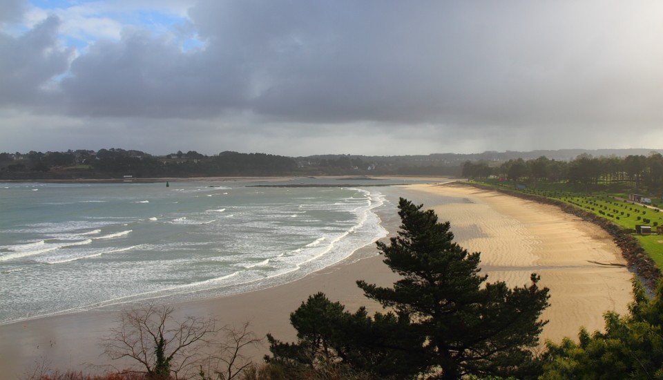 Bretagne Gezeiten: Strand bei Locquirec