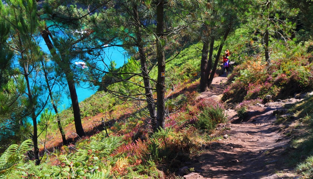 Auf dem Wanderweg zur Île Vierge