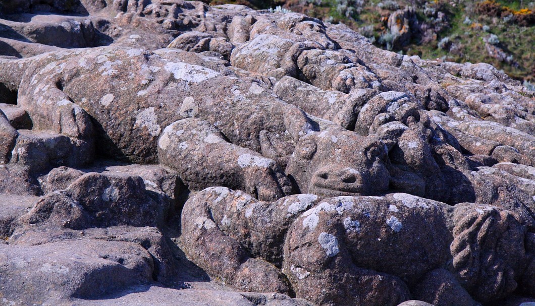 Bretagne Kunst: Die Granitskulpturen des Abbé Fouré