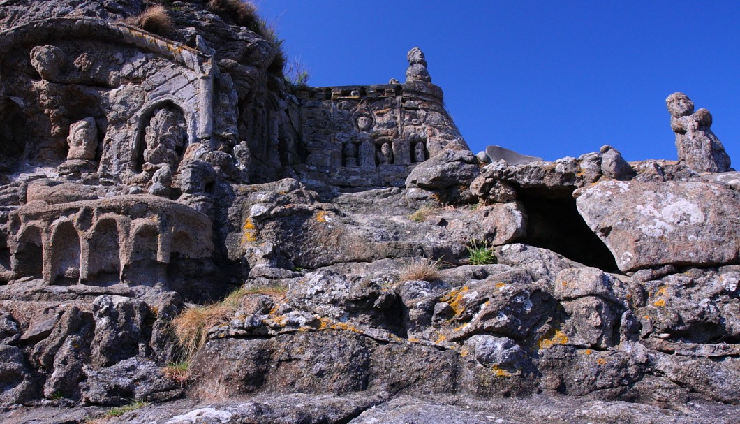 Bretagne Kunst: Die Granitskulpturen des Abbé Fouré