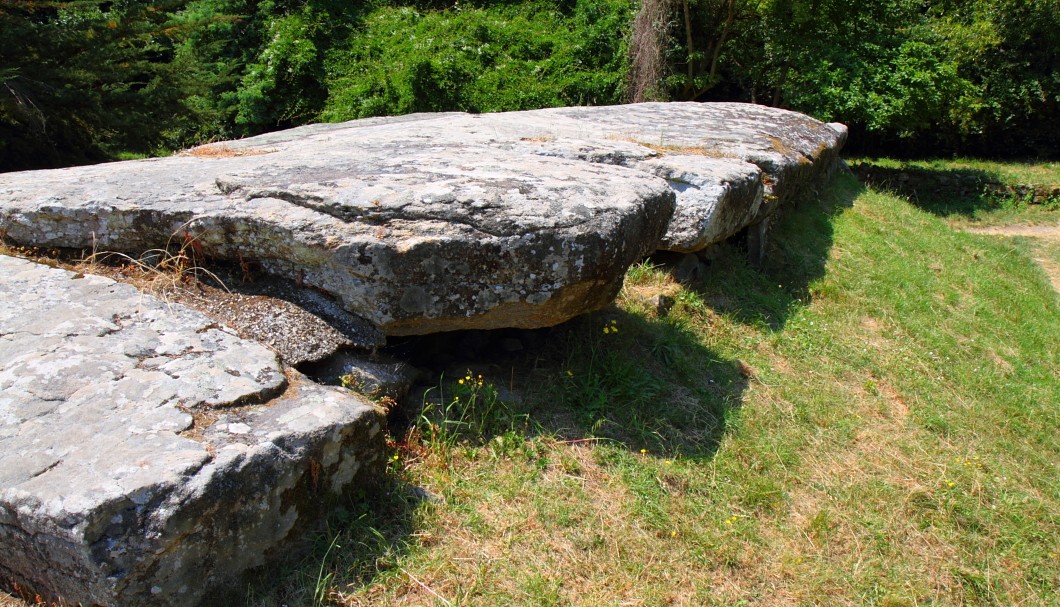 Locmariaquer Dolmen Mané-Rethual