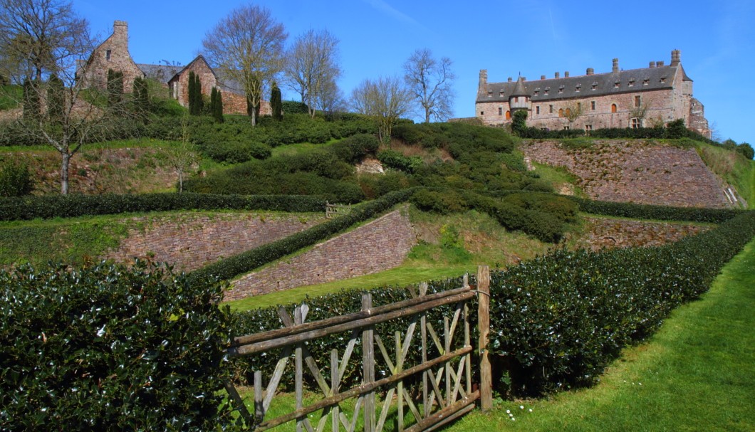 Bretagne Garten/Park Château de la Roche Jagu - Park mit Schlossblick