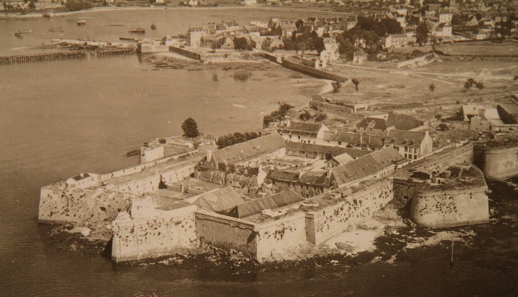 Port Louis - Zitadelle Luftbild