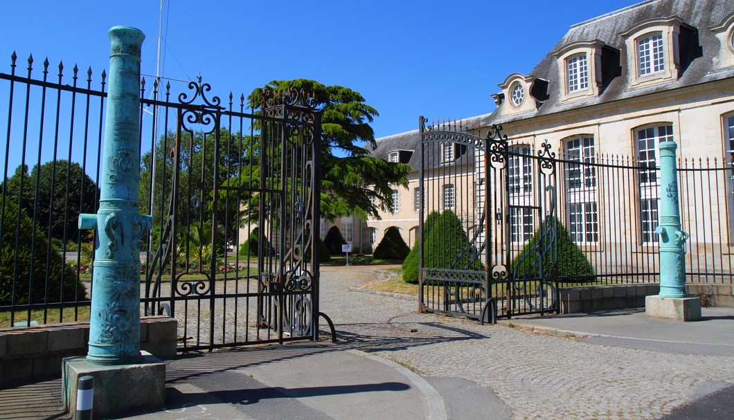 Lorient - Auktionshaus der ehemaligen Ostindien-Kompanie 