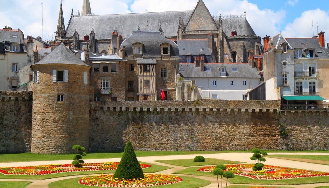 Vannes - alter Stadtkern mit Stadtmauer