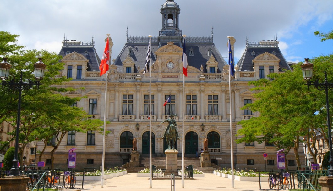 Vannes -Hôtel des ville am Place M. Marchais