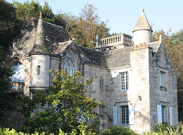 Bretagne-Architektur: Haus in St-Efflam.