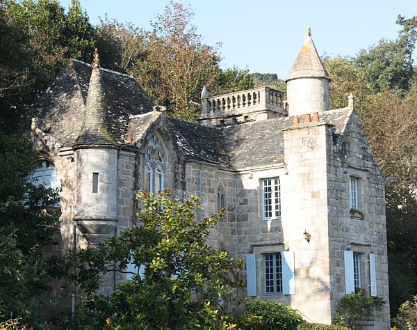 Bretagne-Architektur: Haus in St-Efflam.