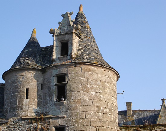 Bretagne-Burgen-Schlösser: Manoir Kermerzit.