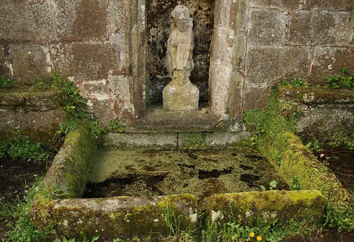Heilige Quellen der Bretagne: Die heilige Quelle "Saint Ivy de la rive".
